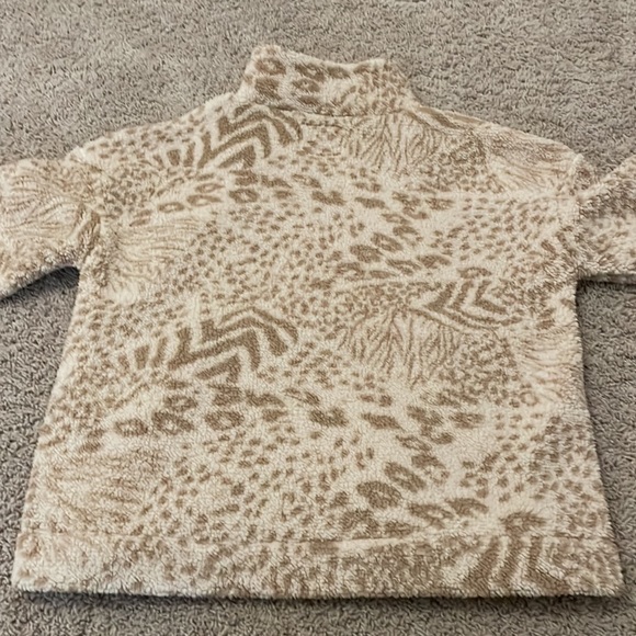 american eagle pullover - Picture 3 of 3